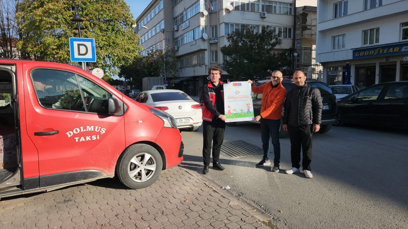 Koruyucu Aile Tanıtım Afişleri Şehir Genelinde Dağıtıldı