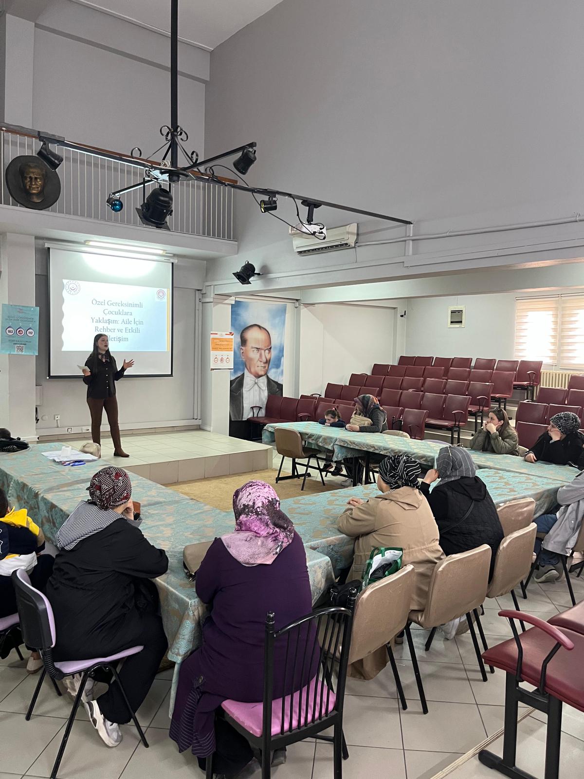 Özel Gereksinimli Çocuklara Doğru Yaklaşım Eğitimi  