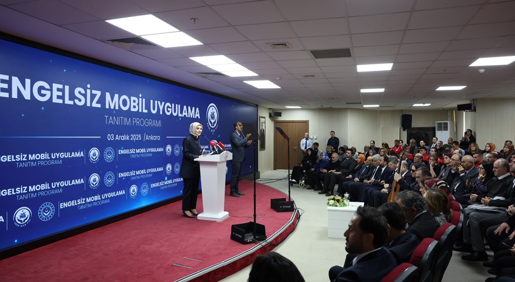 Bakanımız Göktaş, Engelsiz Mobil Uygulama Tanıtım Programı'nda konuştu