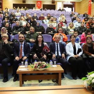 İlimizde  “Gönül Elçileri ile Koruyucu Aile Farkındalık Programı” Gerçekleştirildi - fotoğraf 5