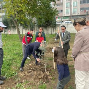 38 Okula 38 Fidan: Öğretmenler Günü’nde Anlamlı Etkinlik   - fotoğraf 1