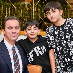 Valimiz Sayın  Ahmet Karakaya ve İl Müdürümüz Vefa Akdoğan, 3 Aralık Dünya Engelliler Günü kapsamında Bitlis Otizm Yardımlaşma Derneği tarafından düzenlenen programa katıldılar - fotoğraf 5