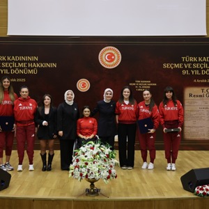 Bakanımız Göktaş, TBMM'deki Türk Kadınının Seçme ve Seçilme Hakkının 91. Yıl Dönümü Programı'nda konuştu - fotoğraf 4