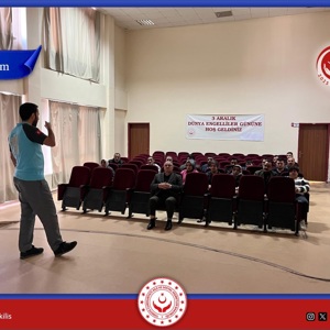 Hacı Salih ve Mine Kara Engelsiz Yaşam Bakım, Rehabilitasyon ve Aile Danışma Merkezi’nde görev yapan personele, İl Sağlık Müdürlüğü eğitmenleri tarafından uygulamalı ilk yardım eğitimi verildi. - fotoğraf 2