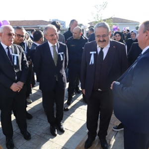 Farkındalık Bir Gün Değil, Her Gün!: Engelsiz Yüreklerden Anlamlı Sergi   - fotoğraf 3