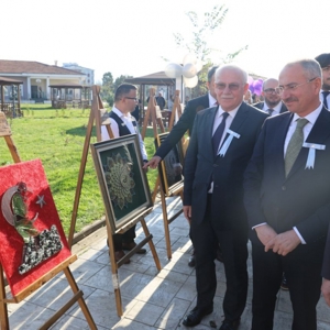 Farkındalık Bir Gün Değil, Her Gün!: Engelsiz Yüreklerden Anlamlı Sergi   - fotoğraf 4