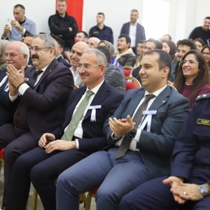 Farkındalık Bir Gün Değil, Her Gün!: Engelsiz Yüreklerden Anlamlı Sergi   - fotoğraf 5
