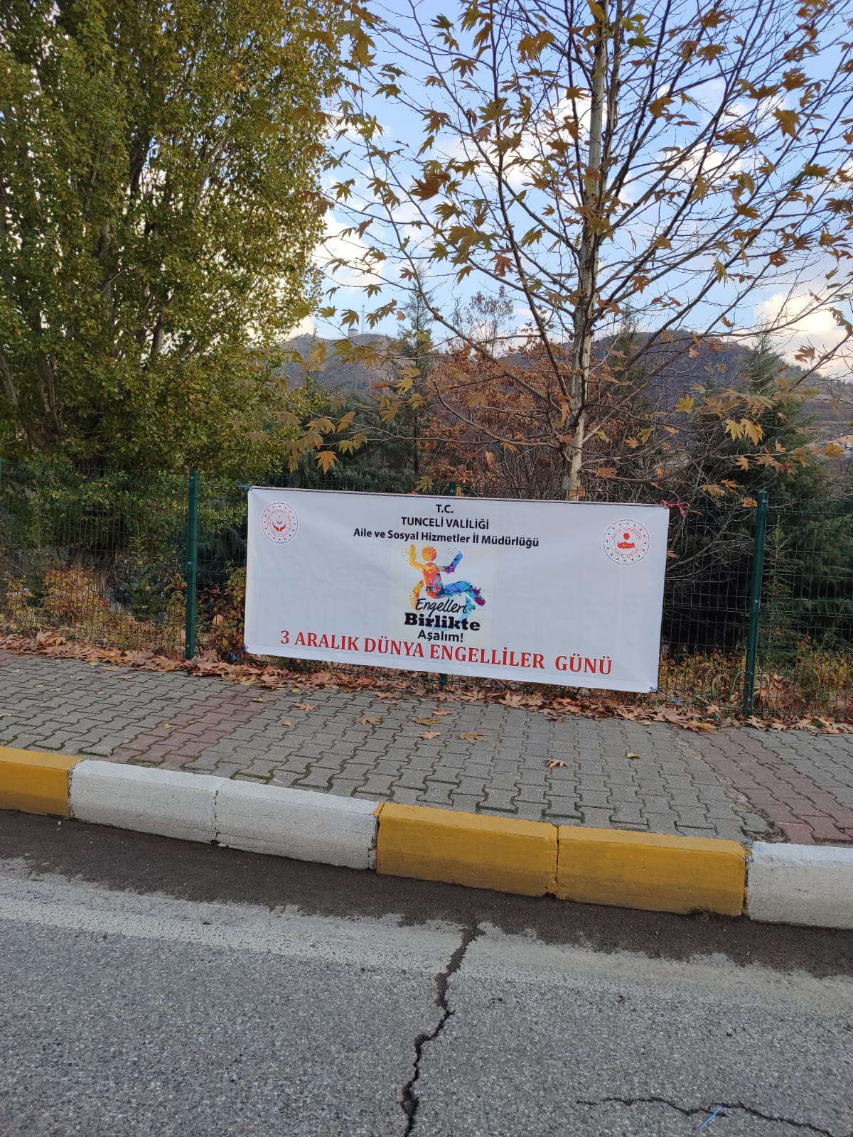 Farkındalık için Bir Adım Daha: Engelleri Birlikte Kaldıralım! 