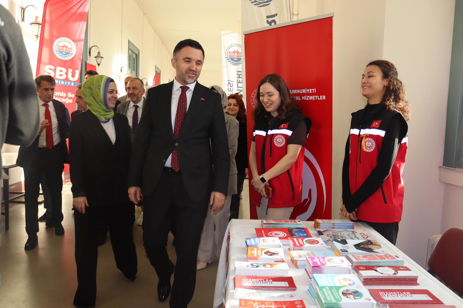 İl Müdürümüz Sn. Ömer TURAN, Aile, Spor ve Psikoloji Sempozyumu’na Katılarak Açılış Konuşması Gerçekleştirdi