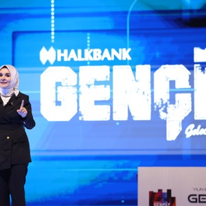Aile ve Sosyal Hizmetler Bakanımız Göktaş, Halkbank Gençİz'25 Zirvesi'nde konuştu - fotoğraf 1