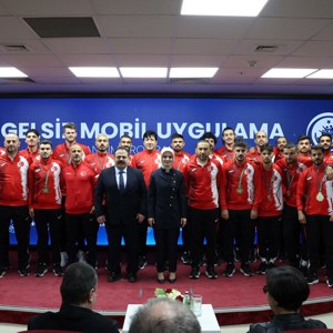 Bakanımız Göktaş, Engelsiz Mobil Uygulama Tanıtım Programı'nda konuştu - fotoğraf 1