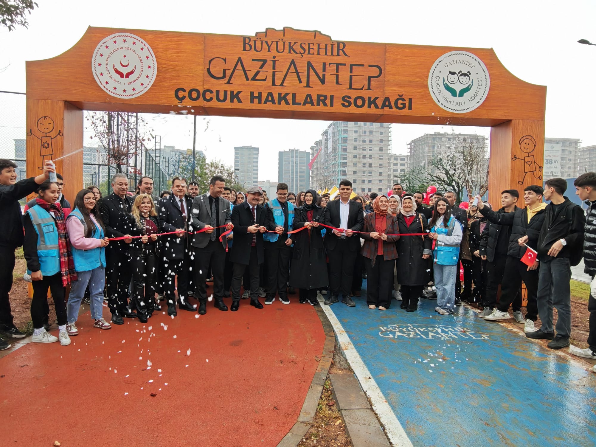 Gaziantep’te Çocuk Hakları Sokağı Açıldı Çocukların Haklarını Görünür Kılan Yeni Bir Farkındalık Alanı Hayata Geçti