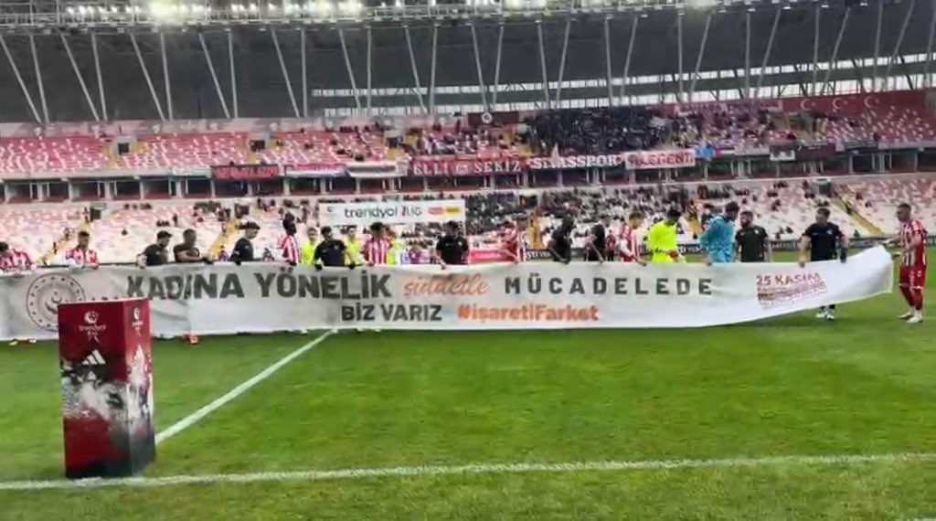 Şiddete Karşı Sahadayız