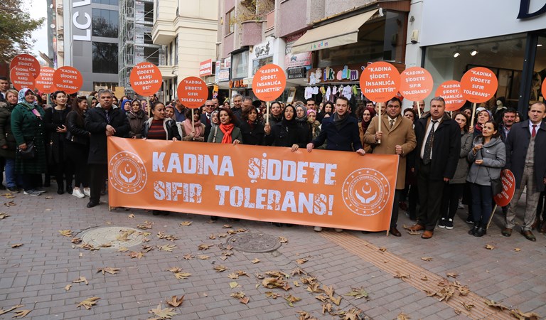 25 Kasım Kadına Yönelik Şiddetle Uluslararası Mücadele ve Dayanışma Günü Farkındalık Yürüyüşü