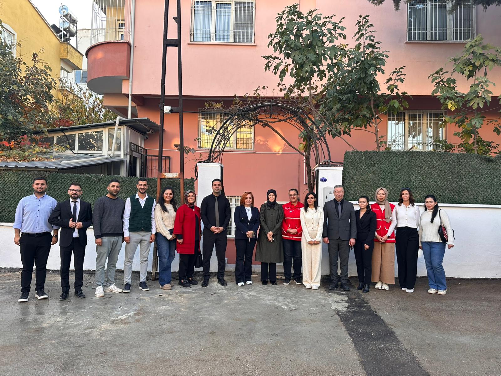 Şahinbey Çocuk Evleri Sitesi Hizmete Başladı: İlk Ziyaret Protokol Üyelerinden