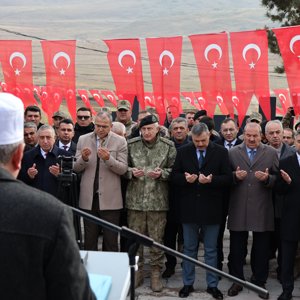 Dumlu Şehitlerini Anma Programı – 59. Yıl Dönümü - fotoğraf 3