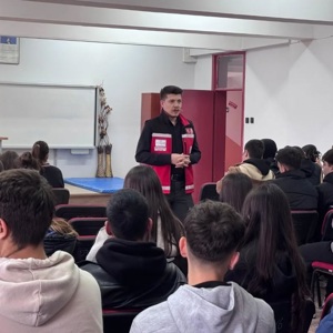 Boyabat’ta Gençlere Yönelik Kadına Karşı Şiddetle Mücadele Eğitimi Gerçekleştirildi - fotoğraf 2