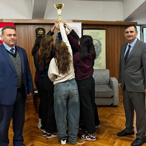 Voleybol Turnuvasının Madalya Töreni, Çocuk Evleri Koordinasyon Merkezinde Gerçekleştirildi. - fotoğraf 3
