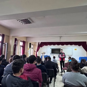 Türk Telekom Fen Lisesi’nde “Kadına Yönelik Şiddetle Mücadele” Eğitimi Gerçekleştirildi - fotoğraf 1