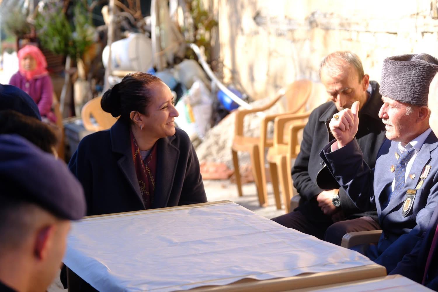 Sayın Valimizden Şehit Ailesi ve Gazimize Anlamlı Ziyaret