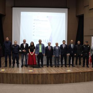 Görünmeyen Tehlike: Çocuk ve Ergenlerde Zorbalık, Siber Şiddet ve Suça Yönelim” başlıklı bir panel düzenlendi. - fotoğraf 3