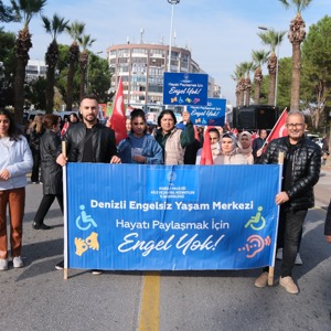 3 Aralık Dünya Engelliler Günü Kapsamında Denizli’de Farkındalık Yürüyüşü ve Performans Etkinlikleri Düzenlendi - fotoğraf 4