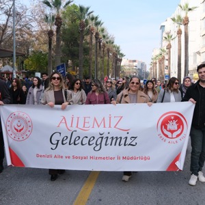 3 Aralık Dünya Engelliler Günü Kapsamında Denizli’de Farkındalık Yürüyüşü ve Performans Etkinlikleri Düzenlendi - fotoğraf 5
