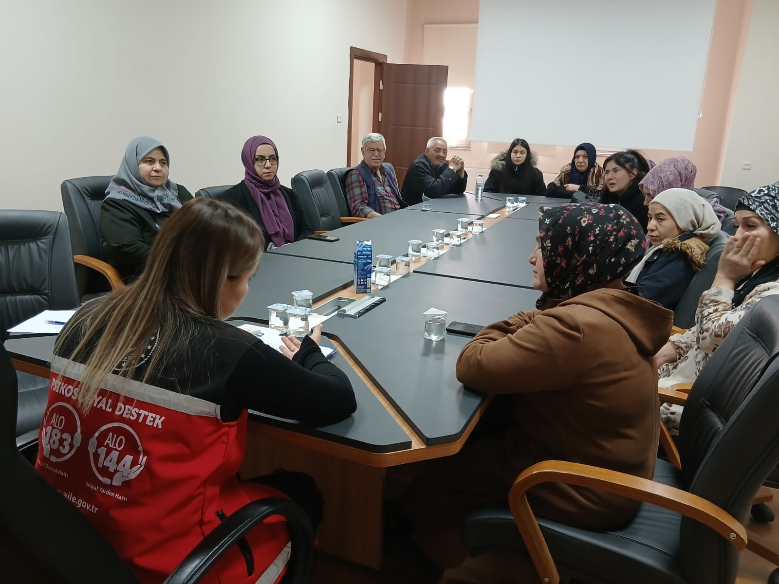 Okul Aile İlişkileri ve Okul Problemleri Semineri