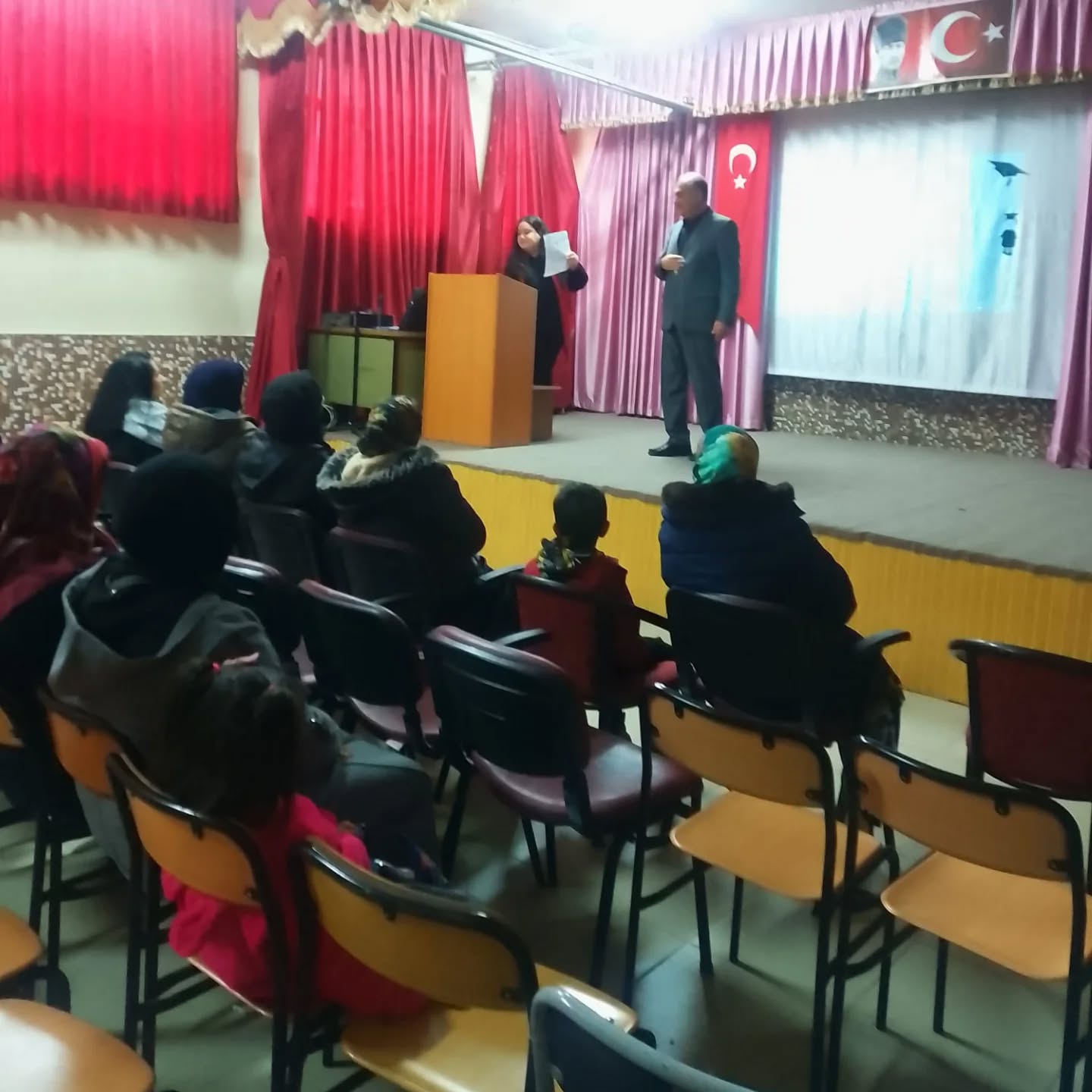  "Okul ve Aile İletişimi" Eğitimi Gerçekleştirildi