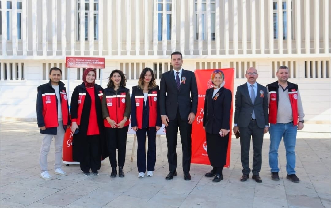 Tavas SHM Tarafından Kadına Yönelik Şiddete Karşı Farkındalık Standı Düzenlendi