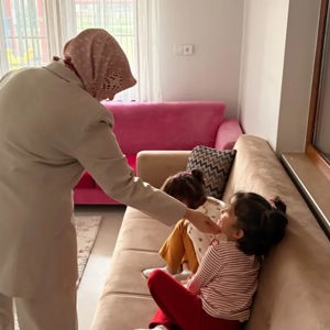 Bakan Yardımcımız Sayın Leman Yenigün Çocuk Evleri Sitesini Ziyaret Etti - fotoğraf 5