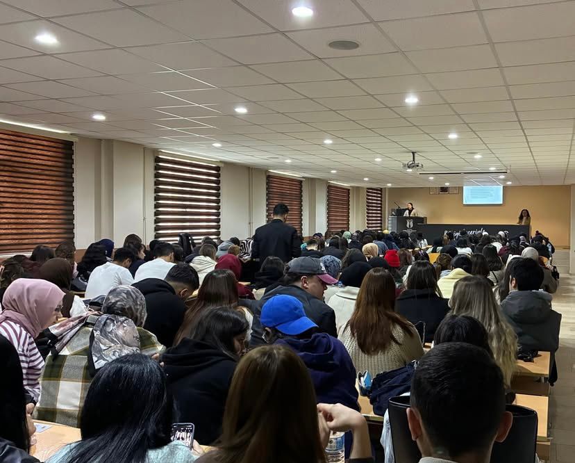 Aile İçi Eğitim Programlarımız, üniversitelerimizde öğrenim gören öğrencilerimizle buluştu.