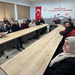 Afet ve Acil Durum Müdürlüğü (AFAD) personeli tarafından eğitim  - fotoğraf 1