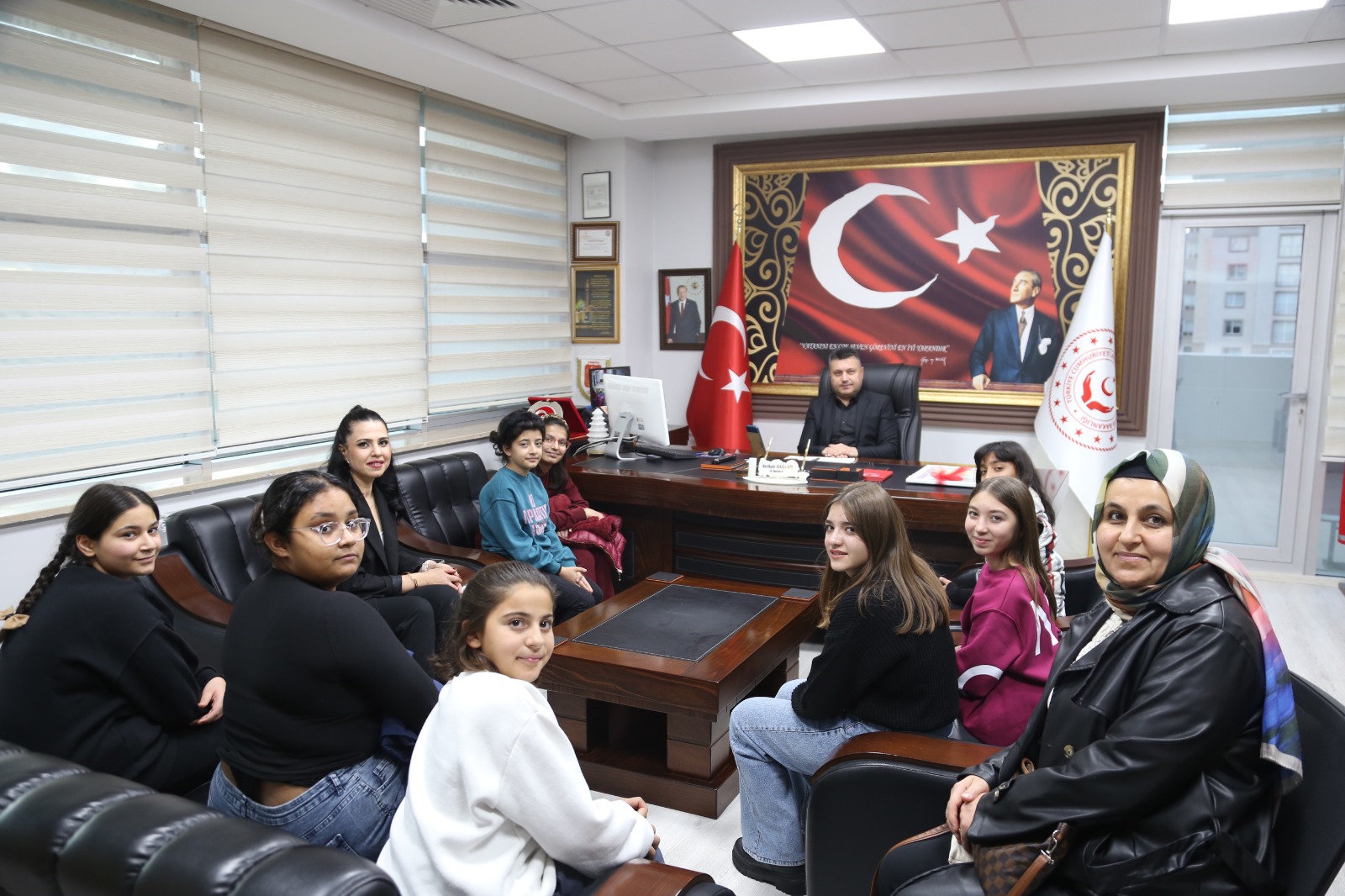 Bir Tablo, Bin Umut... Kalplerimiz Dolu Dolu