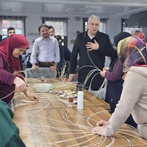 Şehit Aileleriyle Dayanışma: “Sanatla Buluşuyoruz” Projesi Devam Ediyor - fotoğraf 1