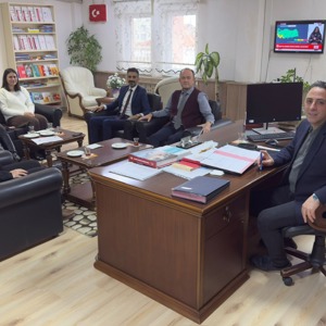 Edirne Aile ve Sosyal Hizmetler İl Müdürü Harun TOHUMCU, Kurum Bünyesinde Görev Yapan Mühendislerin, 5 Aralık Mühendisler Gününü Kutladı. - fotoğraf 1