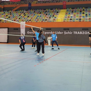 İl Müdürlüğümüze Kuruluşlar Arası Voleybol Turnuvası Düzenlendi. - fotoğraf 2