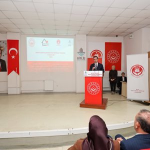 "Gönül Elçileri ile Koruyucu Aile Farkındalık Toplantısı", Valimiz Sayın Ahmet Karakaya ve eşi Özlem Karakaya Hanımefendi’nin katılımlarıyla gerçekleştirildi - fotoğraf 2