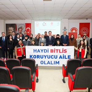 "Gönül Elçileri ile Koruyucu Aile Farkındalık Toplantısı", Valimiz Sayın Ahmet Karakaya ve eşi Özlem Karakaya Hanımefendi’nin katılımlarıyla gerçekleştirildi - fotoğraf 7