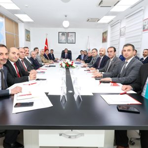 Bağımlılıkla Mücadele İl Koordinasyon Kurulu 2025 Yılı 4. Toplantısı, Valimiz Sayın Ahmet Karakaya başkanlığında gerçekleştirildi - fotoğraf 2