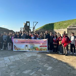 Bakanlığımız Koordinesinde Şehit ve Gazi Çocuklarına Yönelik Çanakkale Tarih ve Kültür Programı Yapıldı - fotoğraf 4