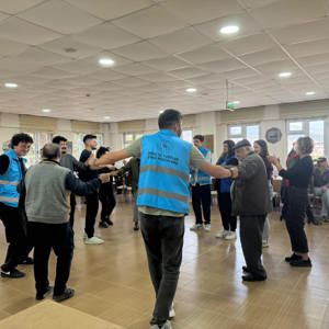 2025 Aile Yılı Kapsamında Çivril Gençlik ve Spor İlçe Müdürlüğü Tarafından Yaşlılara Ziyaret Gerçekleştirildi - fotoğraf 4