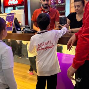 2025 Aile Yılı Etkinlikleri Çerçevesinde Öğrenciler İçin Cumhuriyet Temalı Sinema Programı Düzenlendi - fotoğraf 3