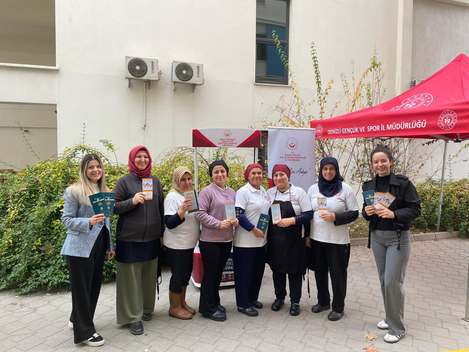 25 Kasım Kadına Yönelik Şiddete Karşı Uluslararası Mücadele Günü Kapsamında KYK Erkek Öğrencilerine Yönelik ŞÖNİM Farkındalık Standı Açıldı