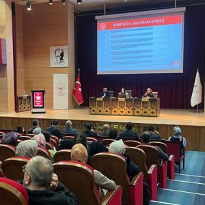 Karabük Üniversitesi Personeline Yönelik Koruyucu Aile Tanıtım Programı Gerçekleştirdik - fotoğraf 3