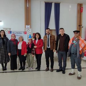 Yaratıcı Dramaya Yolculuk Atölye Programının Dördüncü ve Son Oturumu Gerçekleştirildi - fotoğraf 2