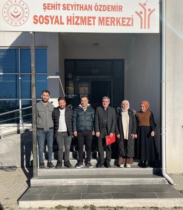 İl Müdürlüğümüze bağlı Solhan Şehit Seyithan Özdemir Sosyal Hizmet Merkezi, İl Müdür Yardımcımız Hasip AKÇA tarafından ziyaret edildi.