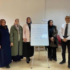 Modüler Aile Eğitim Programında Dijital Dünyanın Etkileri Ele Alındı - fotoğraf 1