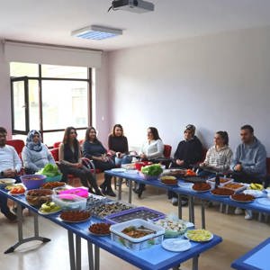 Karabük Aile Ve Sosyal Hizmetler İl Müdürlüğü Olarak Yerli Malı Haftası Kapsamında Bir Araya Geldik - fotoğraf 3