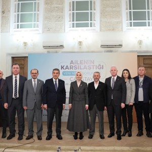 Bakanımız Göktaş, "Ailenin Karşılaştığı Yeni Nesil Sorunlar Çalıştayı"na katıldı - fotoğraf 4